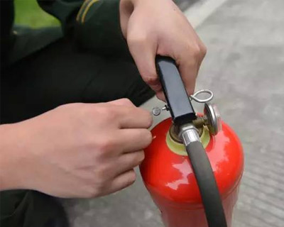 選購滅火器、消防應急燈（dēng）……這些常識get到能保命（mìng）